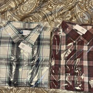 Old Navy Men's Plaid Shirts - Green and Red